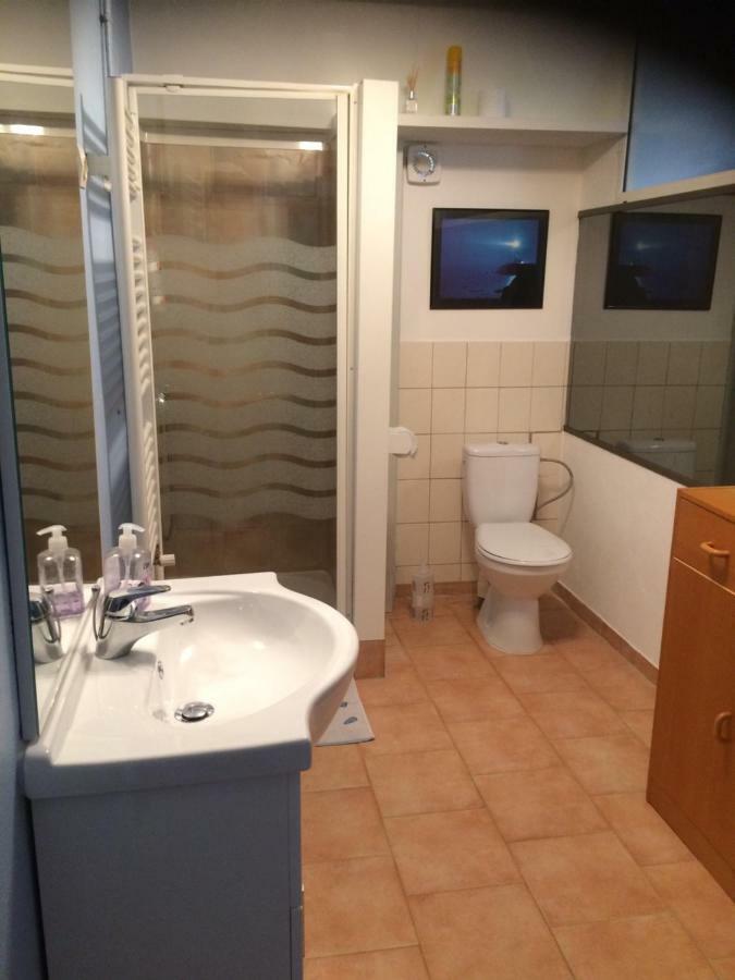 Appartement / Gite Les Papillons Lablachère Εξωτερικό φωτογραφία